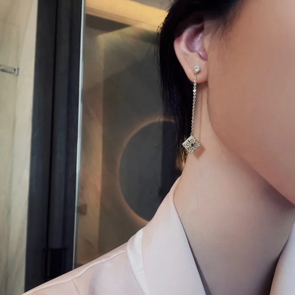 💎NEW💎 GEOMETRIC DROP EARRINGS - Picture 4 of 8